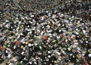 IVAGO _ Glas _ Stortplaats